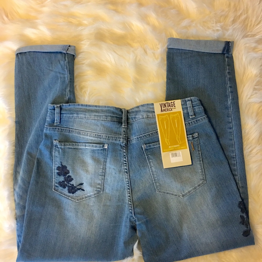Vintage America Blue Embroidered Boyfriend Jeans - Picture 6 of 8